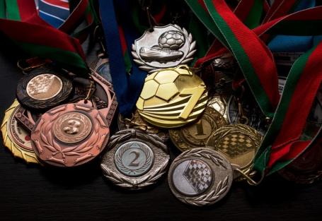 Como escolher modelos de medalhas para sua competição